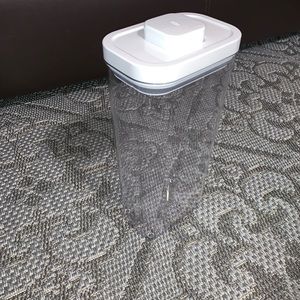 OXO POP Airtight Storage Container 3.7qt / 3.5 L